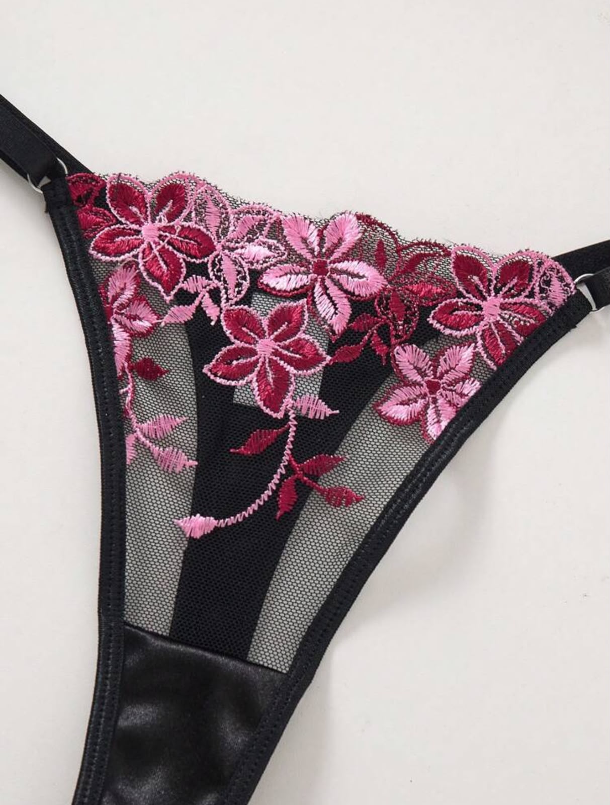 Lingerie broderie rose – Image 5