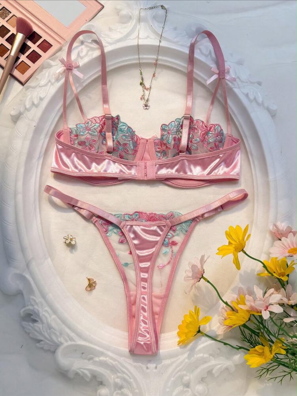 Ensemble Lingerie Rose Poudré Broderie Florale – Image 3